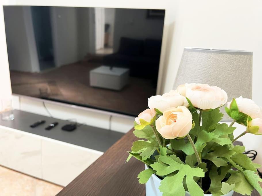 Eva'S Villas 2室温馨庭院拥有私家停车位 Glyka Nera Buitenkant foto